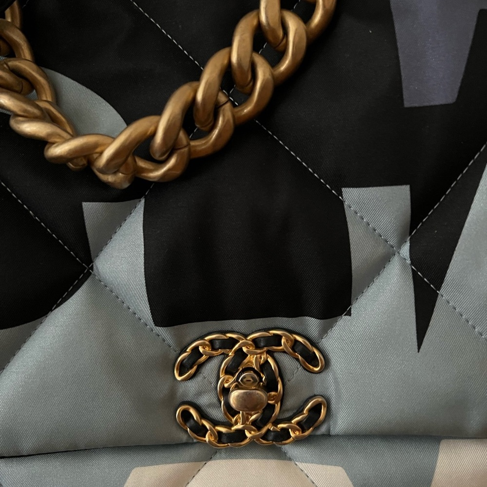 Chanel 19 Printed Silk Flap Handbag - Picture 3 of 11